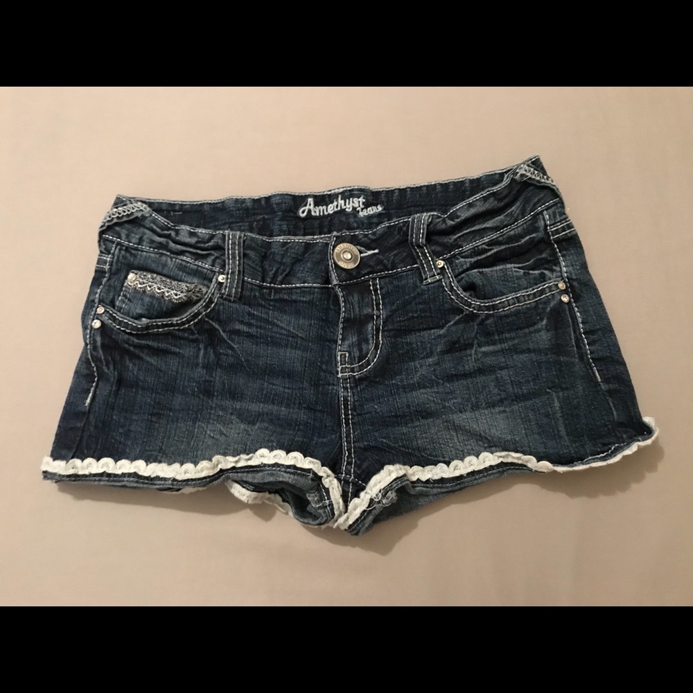 Size 5 Amethyst Jeans Shorts w/ Lace Trimming